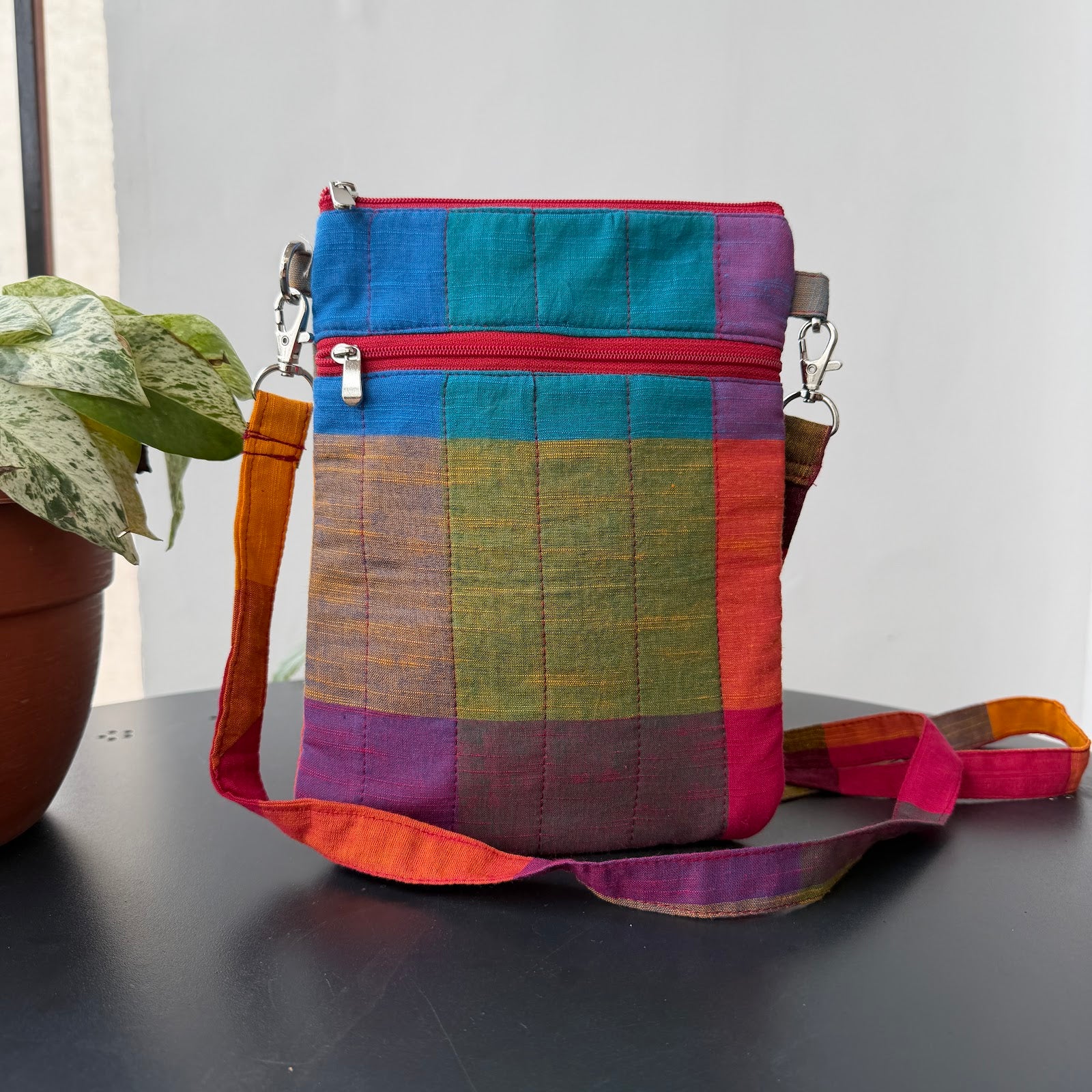 Cross body bags