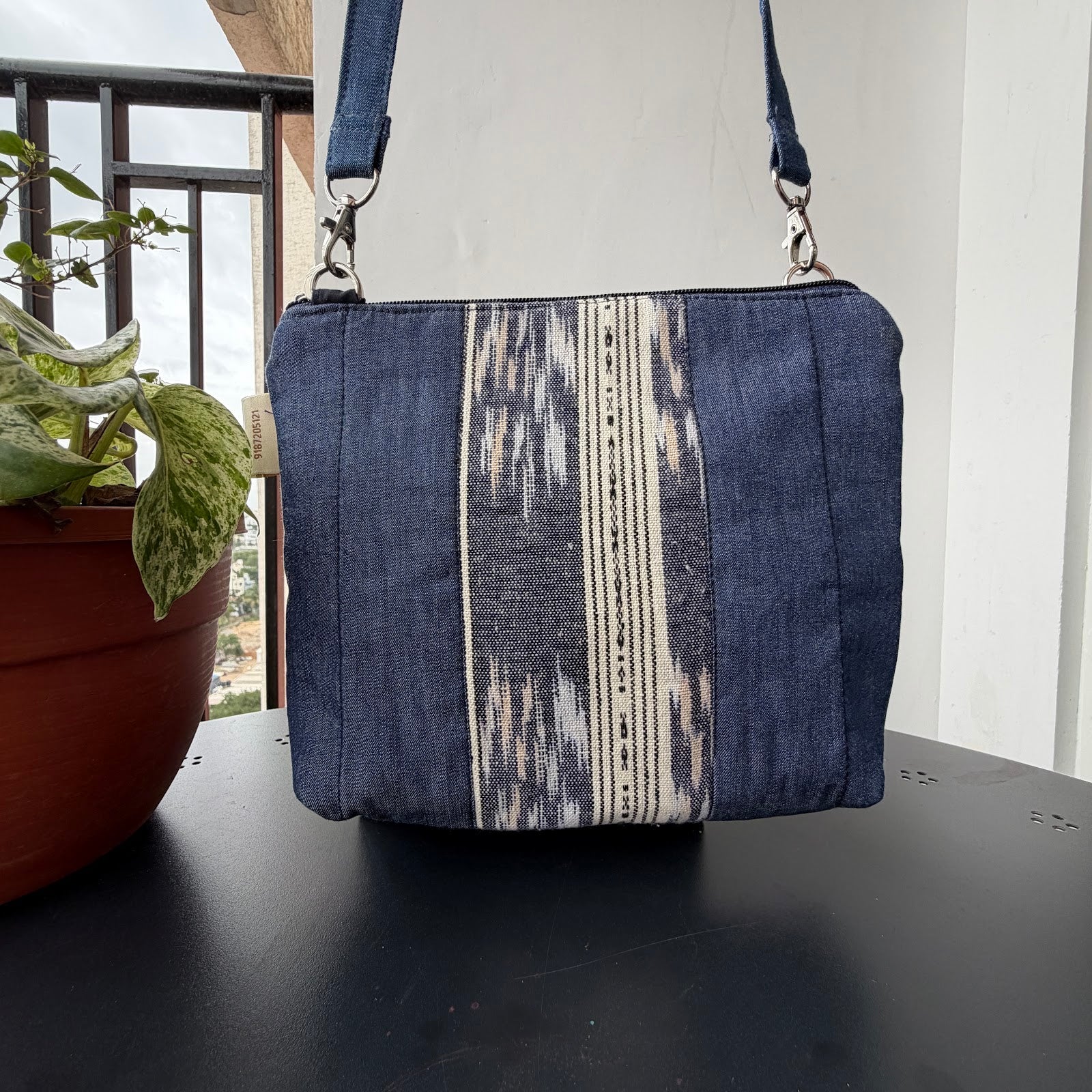 Cross body bags