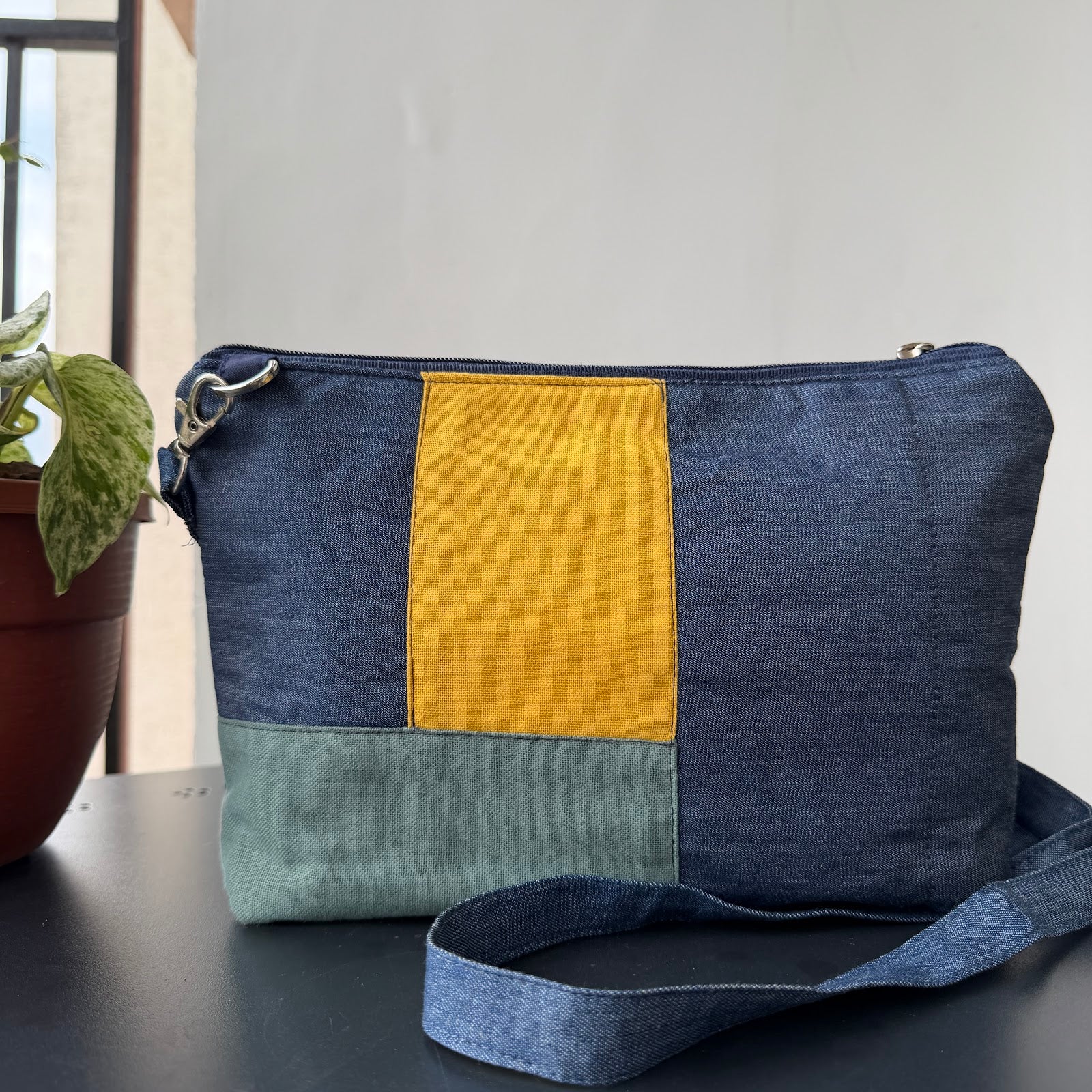 Cross body bags