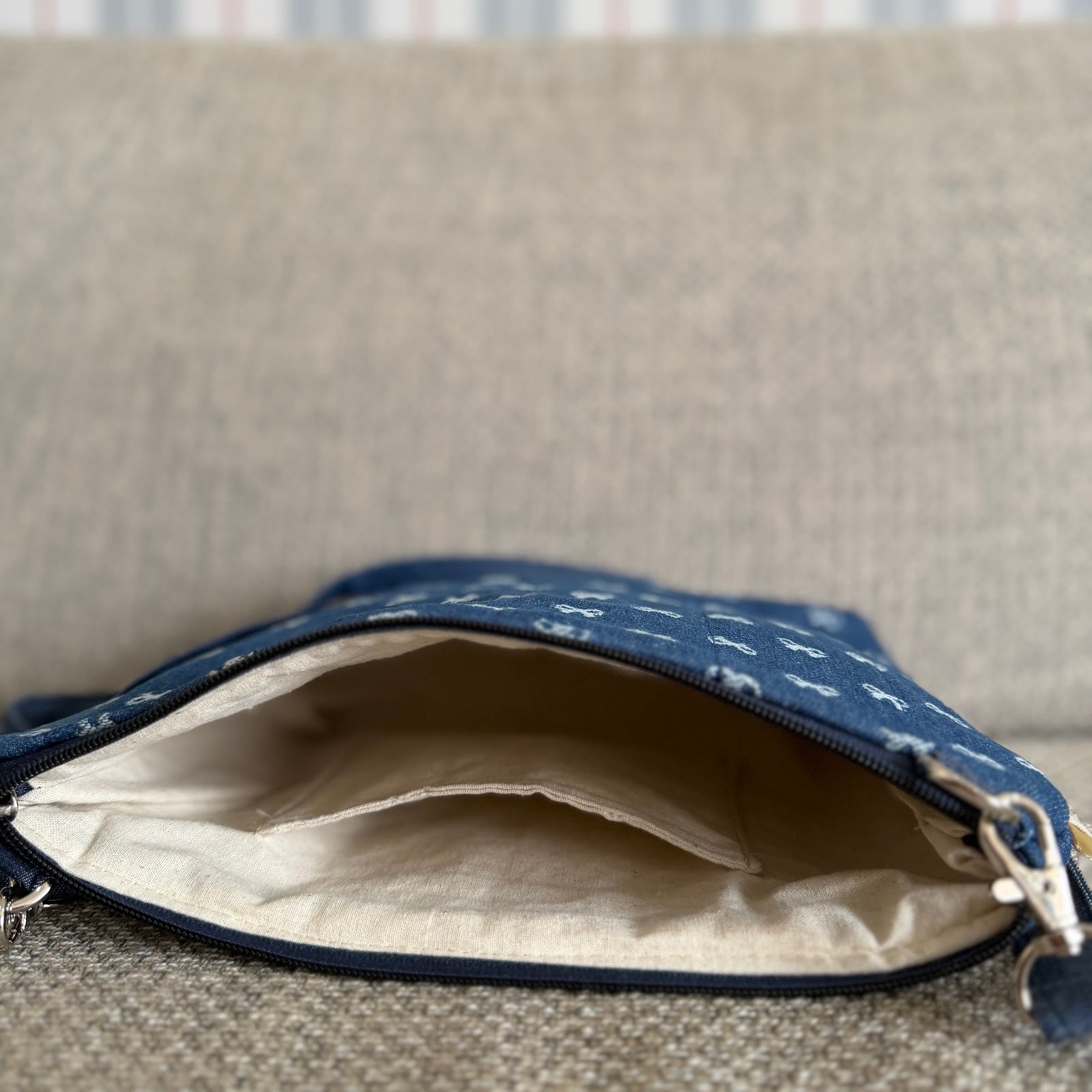 Cross body bags