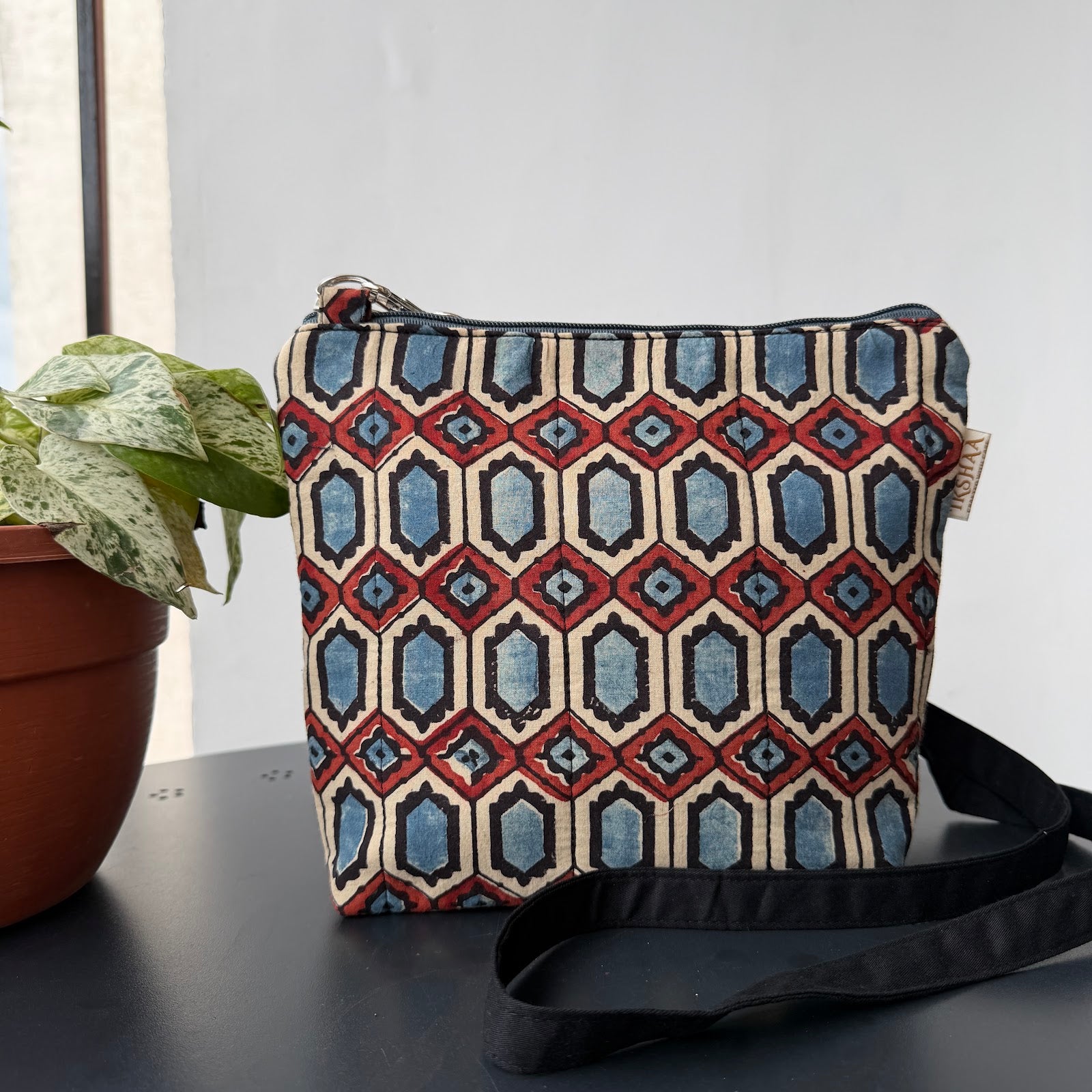 Cross body bags