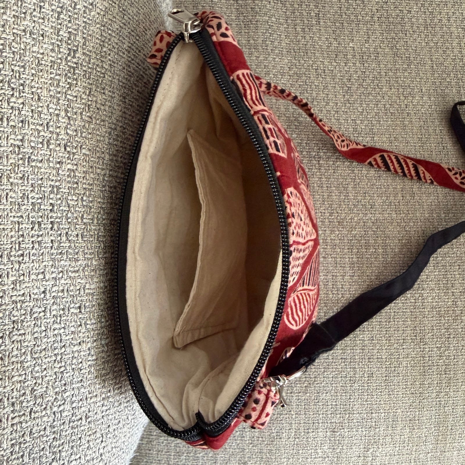 Cross body bags