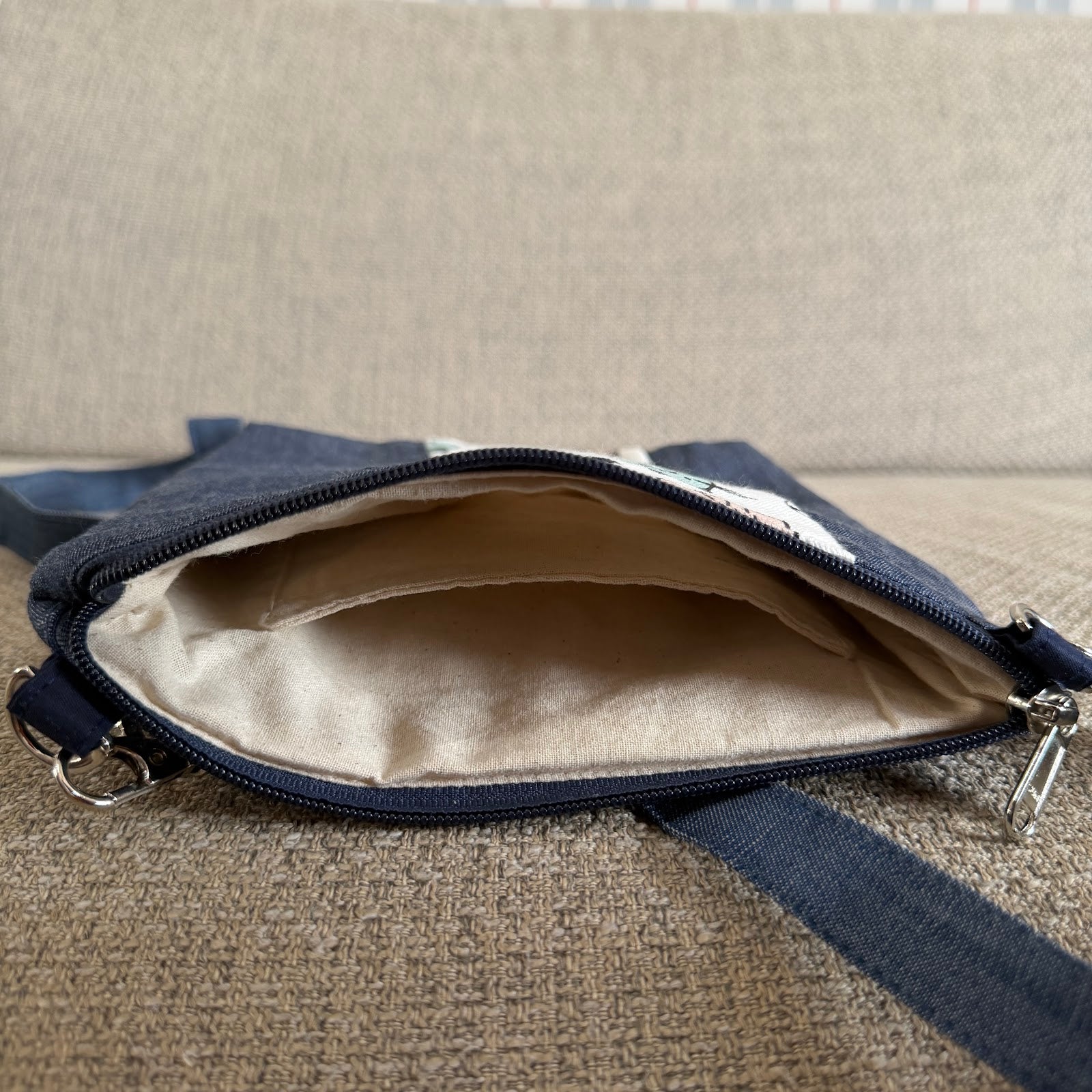 Cross body bags