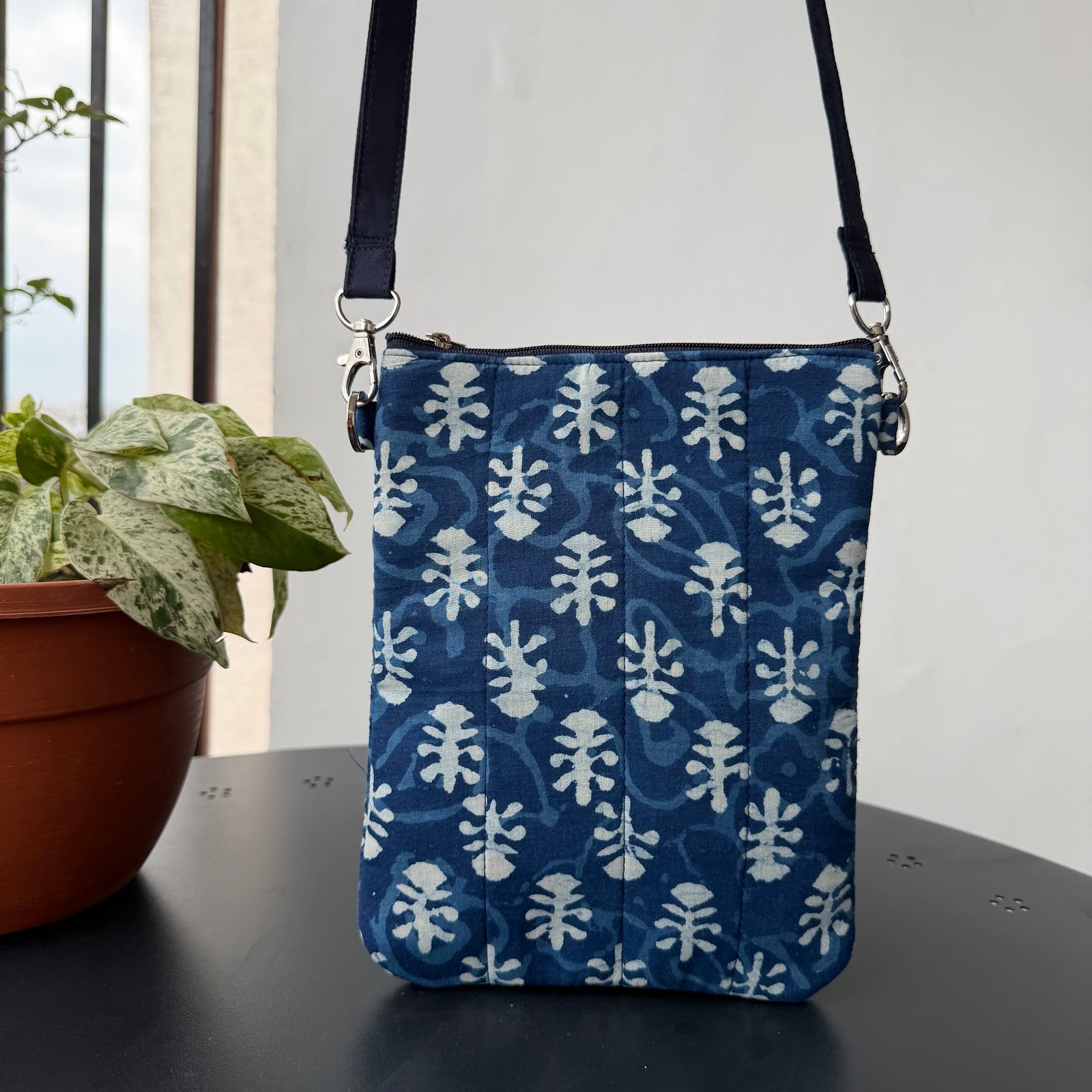 Cross body bags