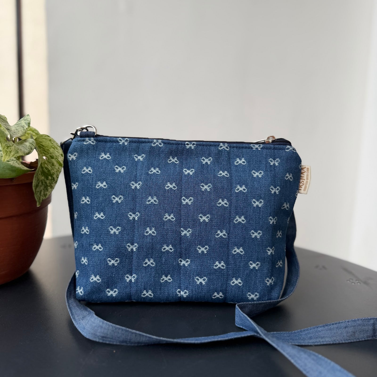 Cross body bags