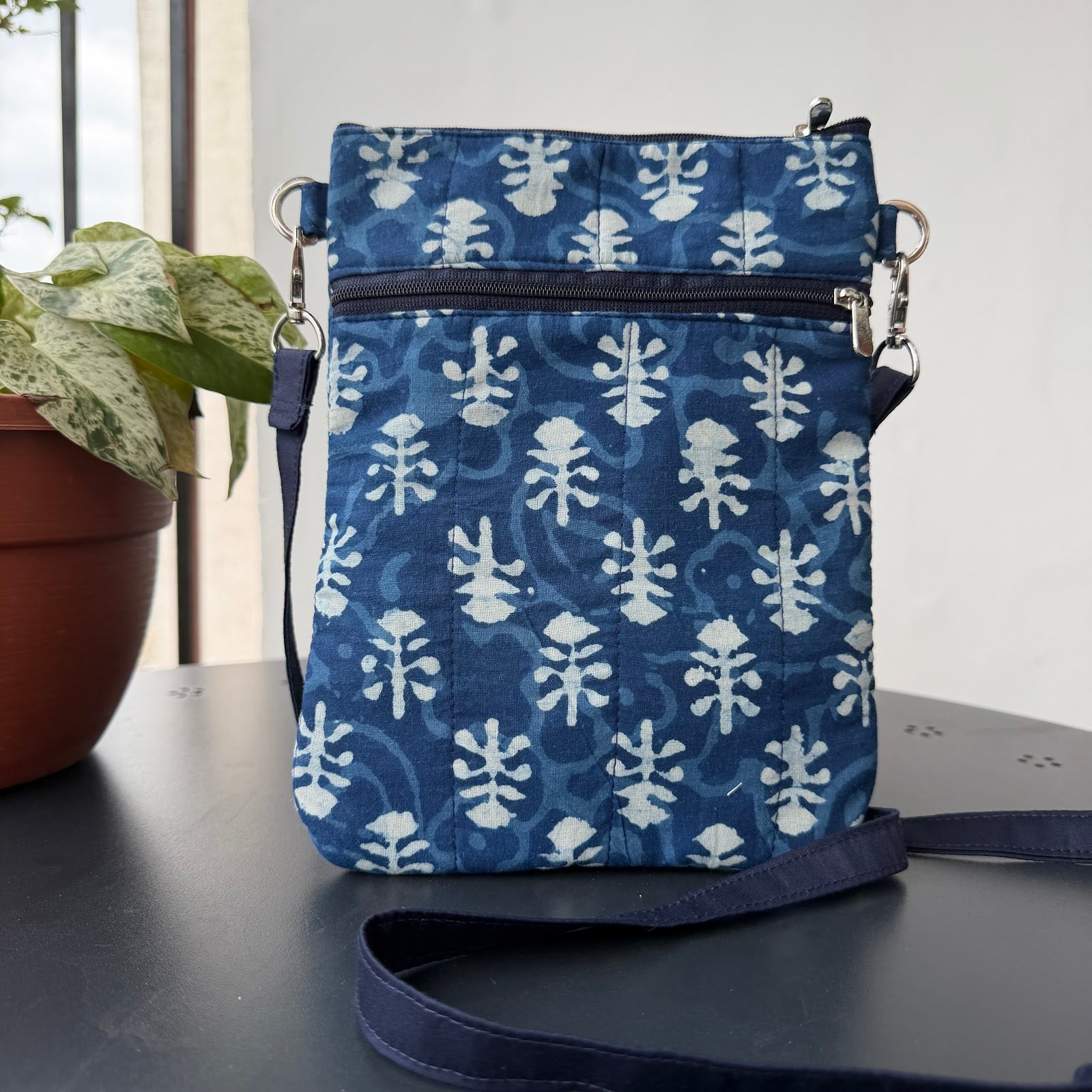 Cross body bags