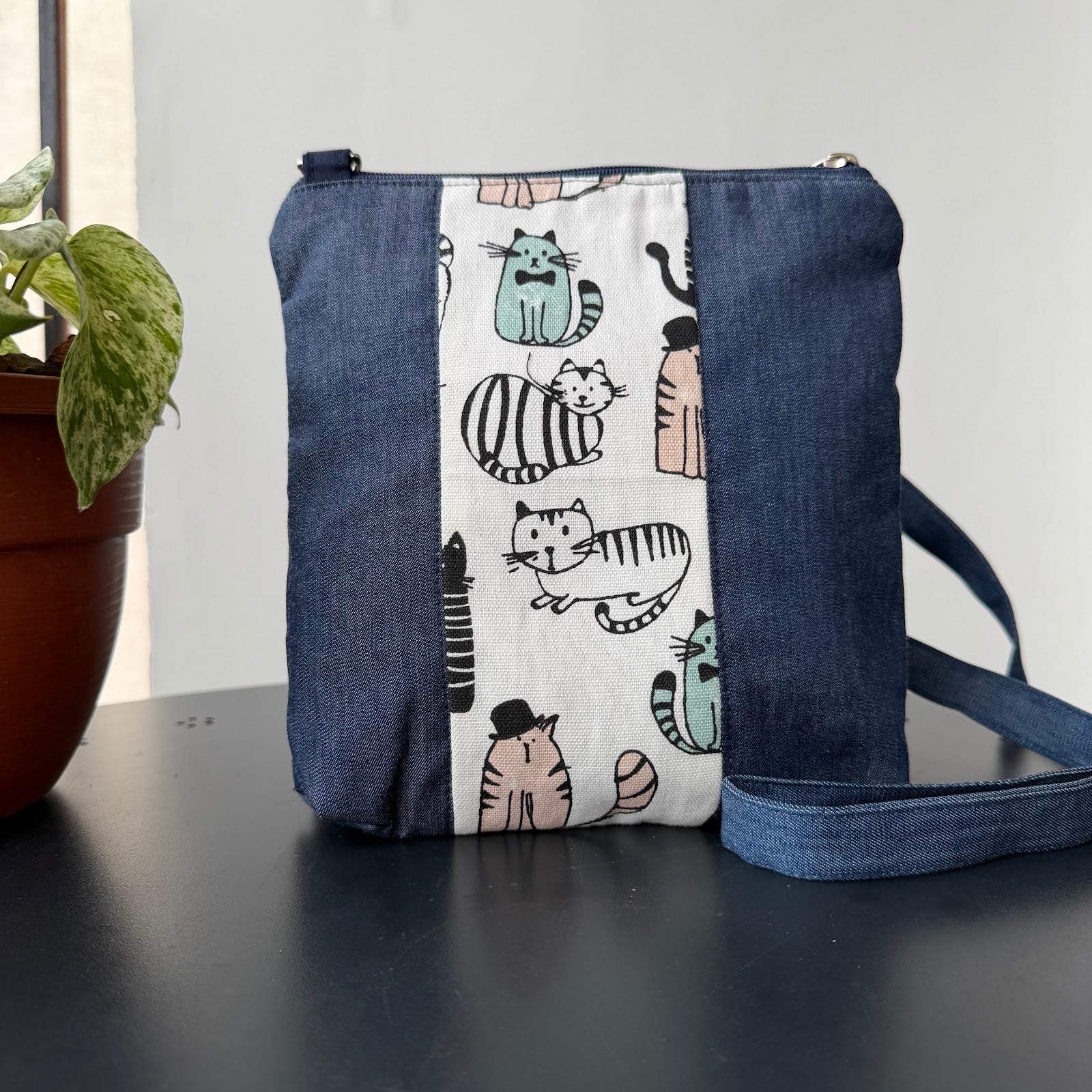 Cross body bags
