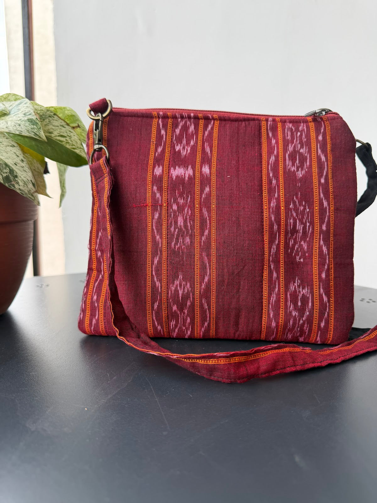Cross body bags