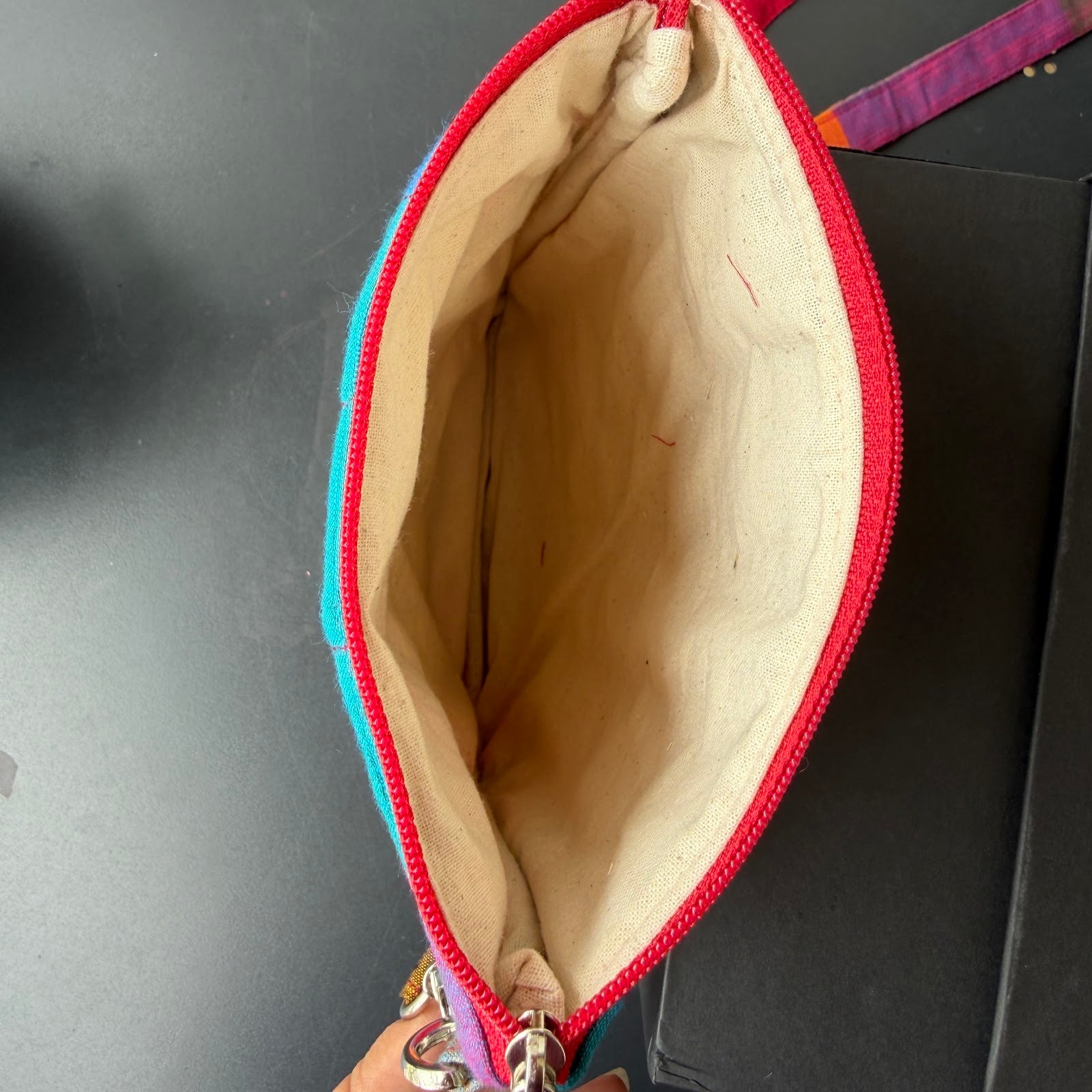 Cross body bags