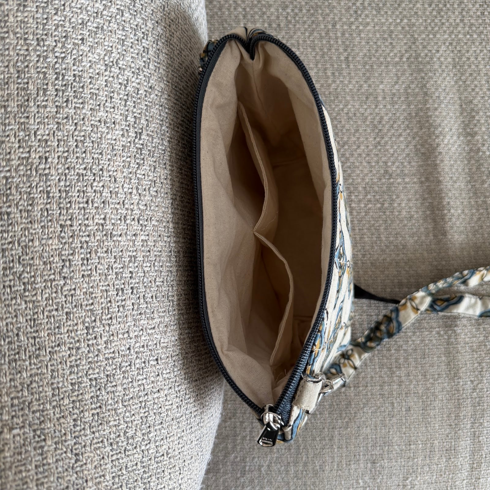 Cross body bags