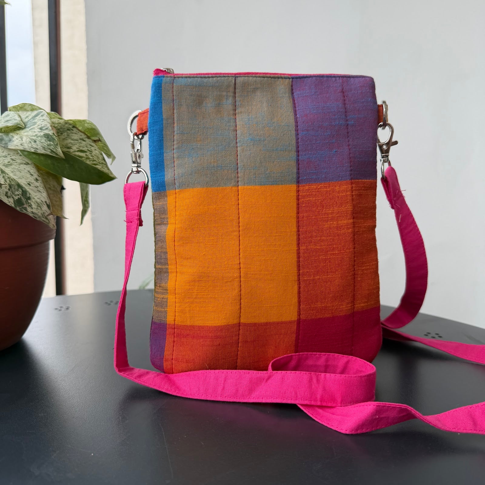 Cross body bags