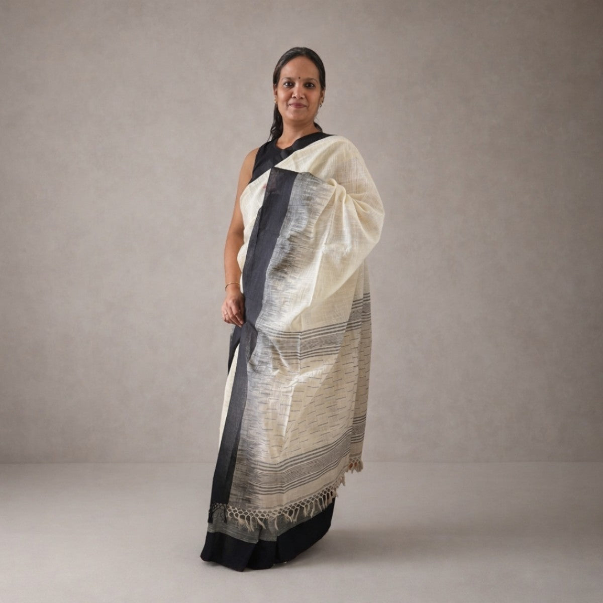 Ivory & Black Handloom Cotton Saree