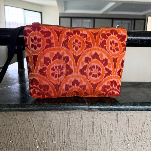 Cross body bags