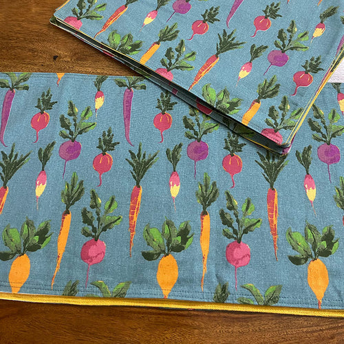 6 seater - Table runner and mats