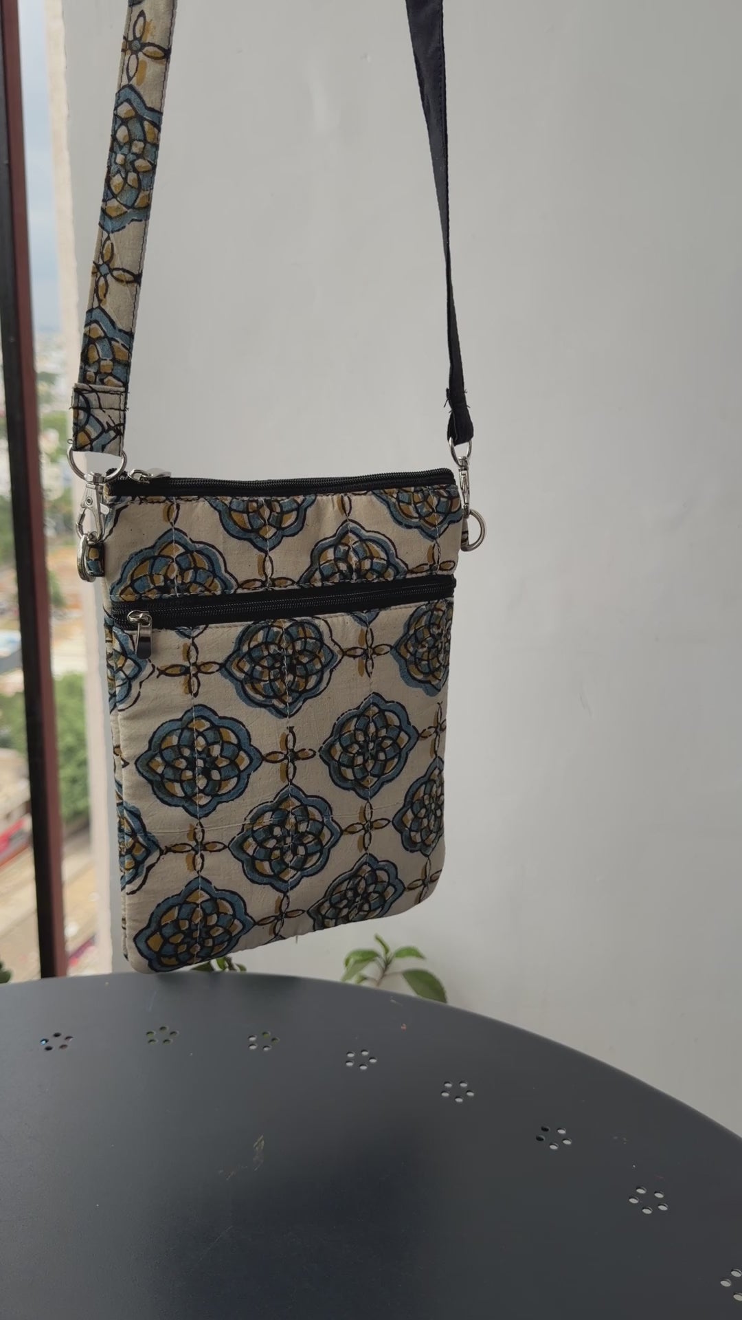 Cross body bags