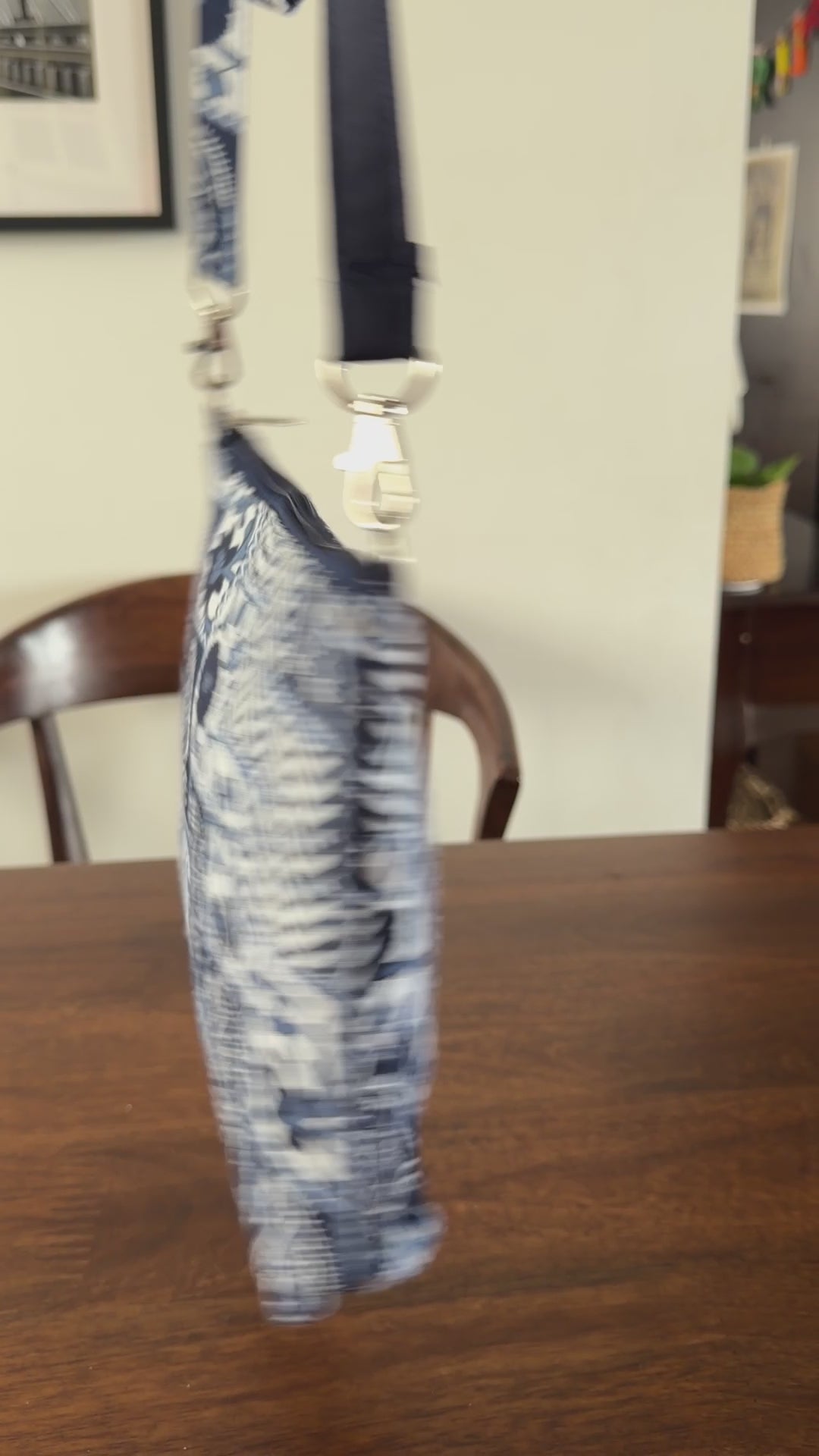 Cross body bags